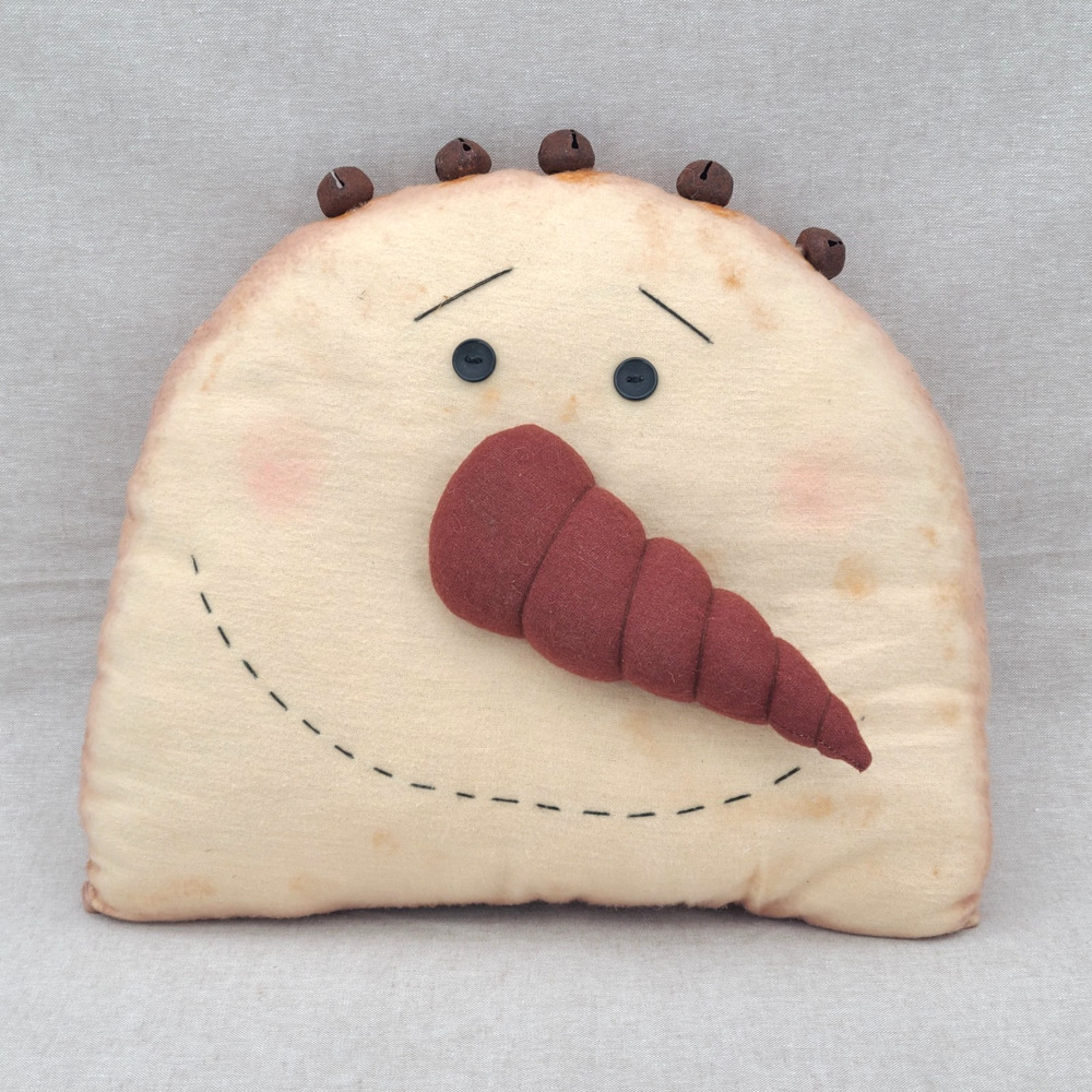 VTG Honey & Me STYLE Primitive Folk Snowman Jingle Bell Christmas Pillow w/ tag